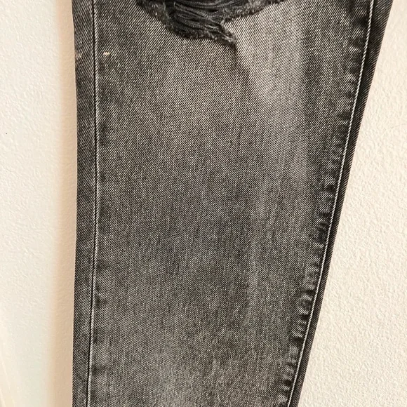 Express women’s Distressed high rise straight ankle Black Jeans. Size 4 - Picture 7 of 12